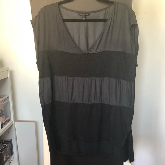 Banana republic, short sleeve bundle - Picture 3 of 4